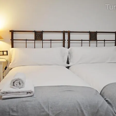 Llerandi 2c - Amplio Balcon En Edificio Historico Del Centro De Apartman