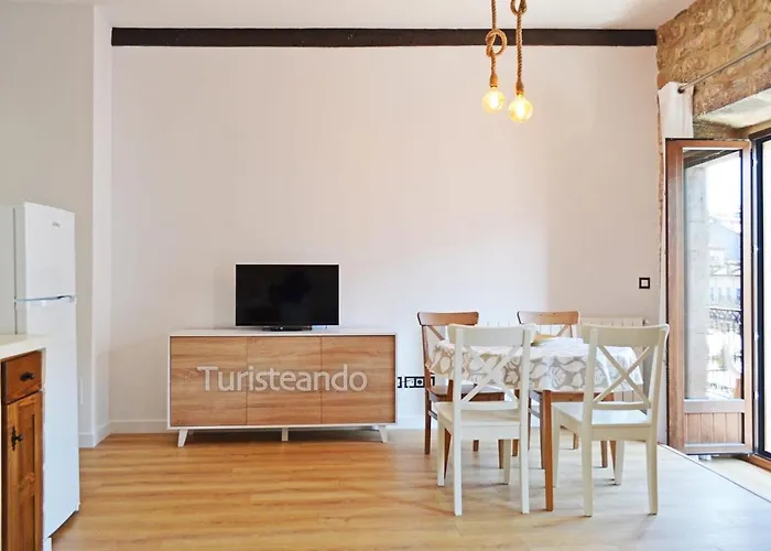 Llerandi 2c - Amplio Balcon En Edificio Historico Del Centro De 圣维森特-德拉巴尔克拉