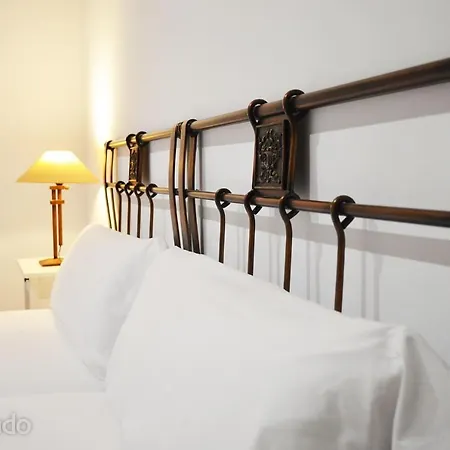 Llerandi 2c - Amplio Balcon En Edificio Historico Del Centro De Apartmán San Vicente De La Barquera