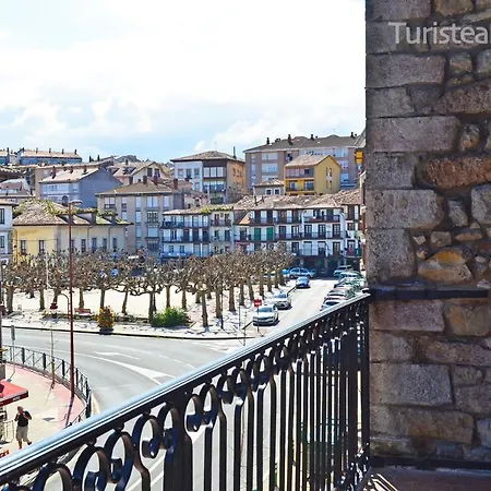 Llerandi 2c - Amplio Balcon En Edificio Historico Del Centro De *
