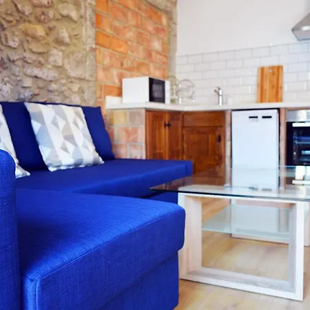 Llerandi 2c - Amplio Balcon En Edificio Historico Del Centro De *